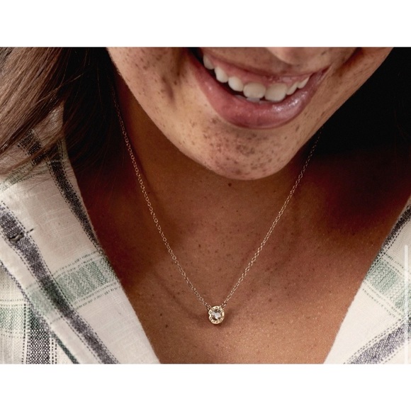 NWT Coach Open Circle Necklace and Tea Rose Stud Set - Picture 5 of 6